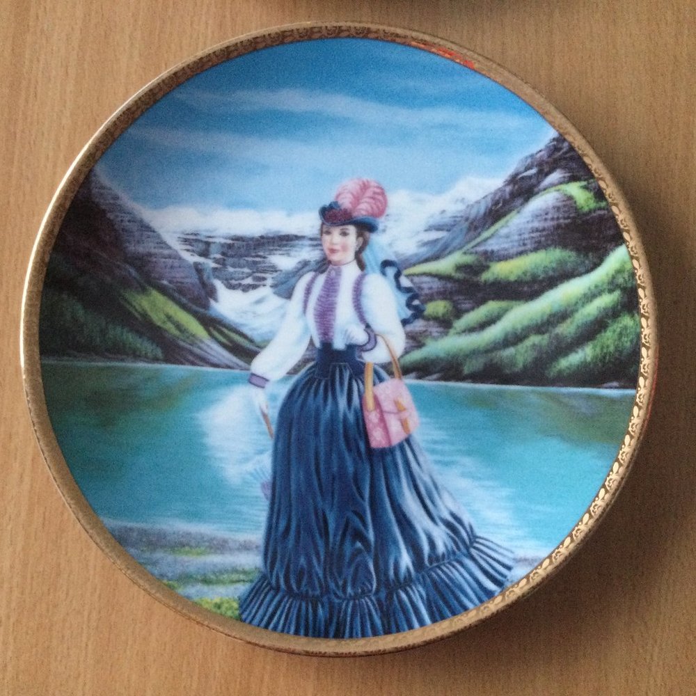 AVON president's club award plate "Mrs. Albee visits lake Louise"